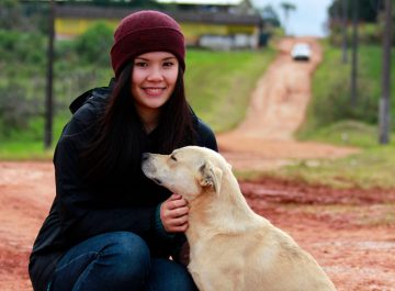 Undergraduate Eugenia Kwok: Working with Community Dogs in Brazil